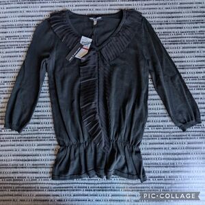 Cable & Gauge Black Ruffle Top